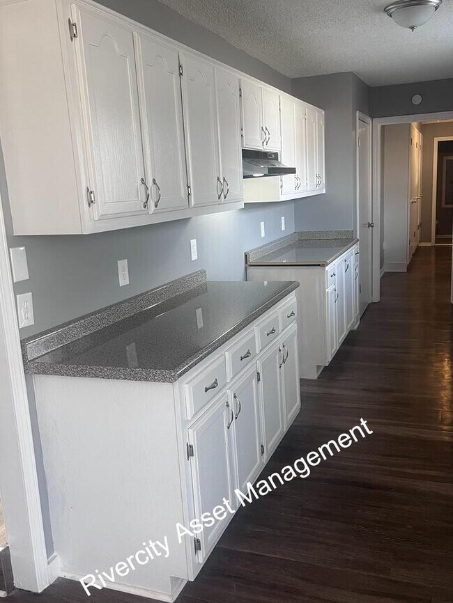 Building Photo - BEAUTIFUL HOME IN COVINGTON,TN!!! LOTS OF ...