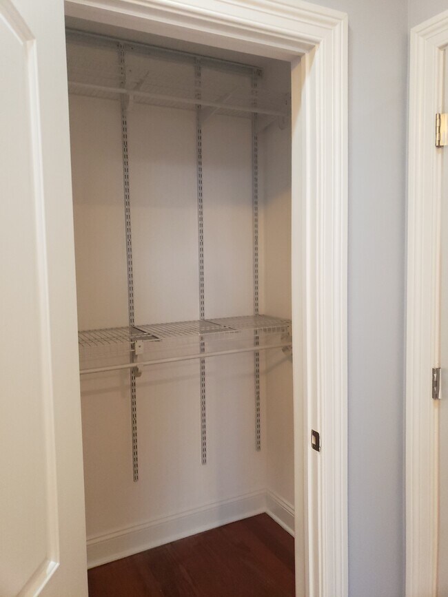 Master Closet - 1924 W Diversey Pky