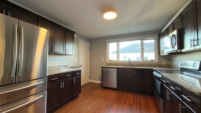 Building Photo - 62 Billings Ave