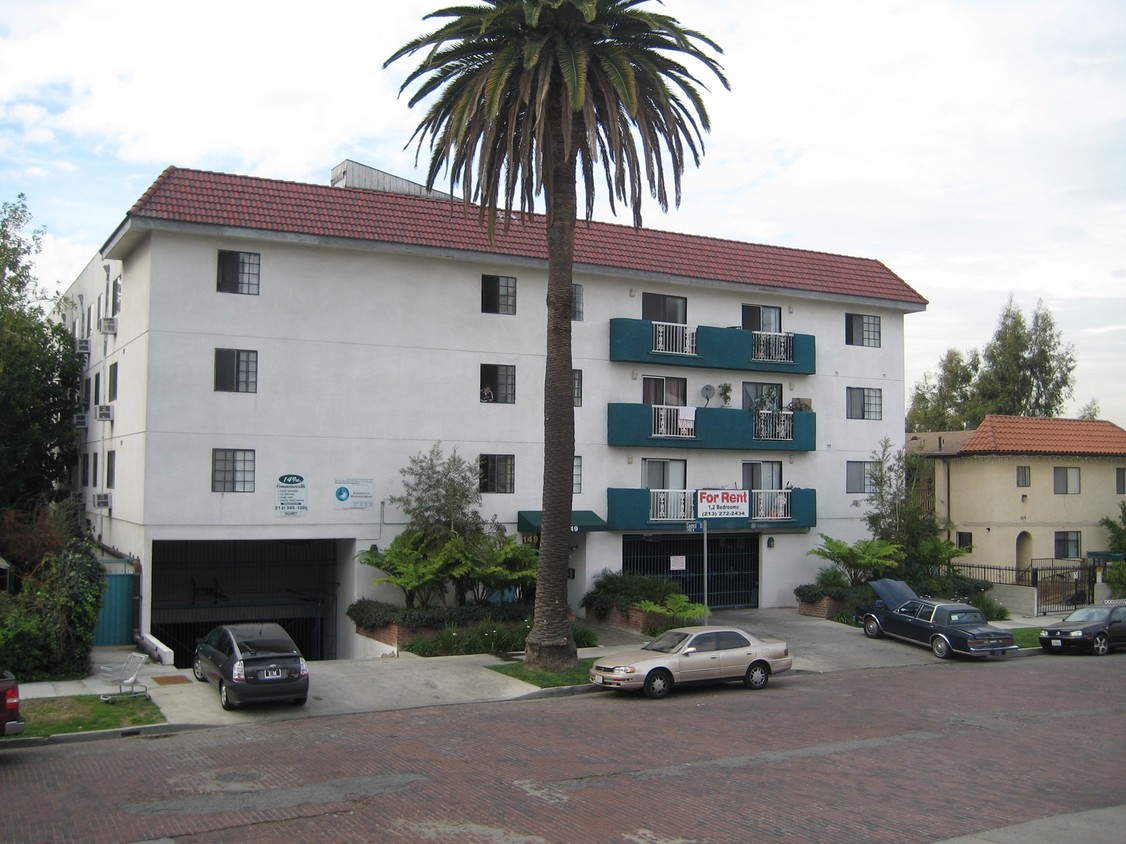 Building Photo - 149 N Commonwealth Ave
