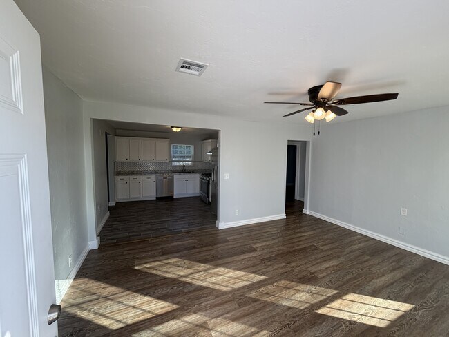 Foto del edificio - 4769 SE 27th St