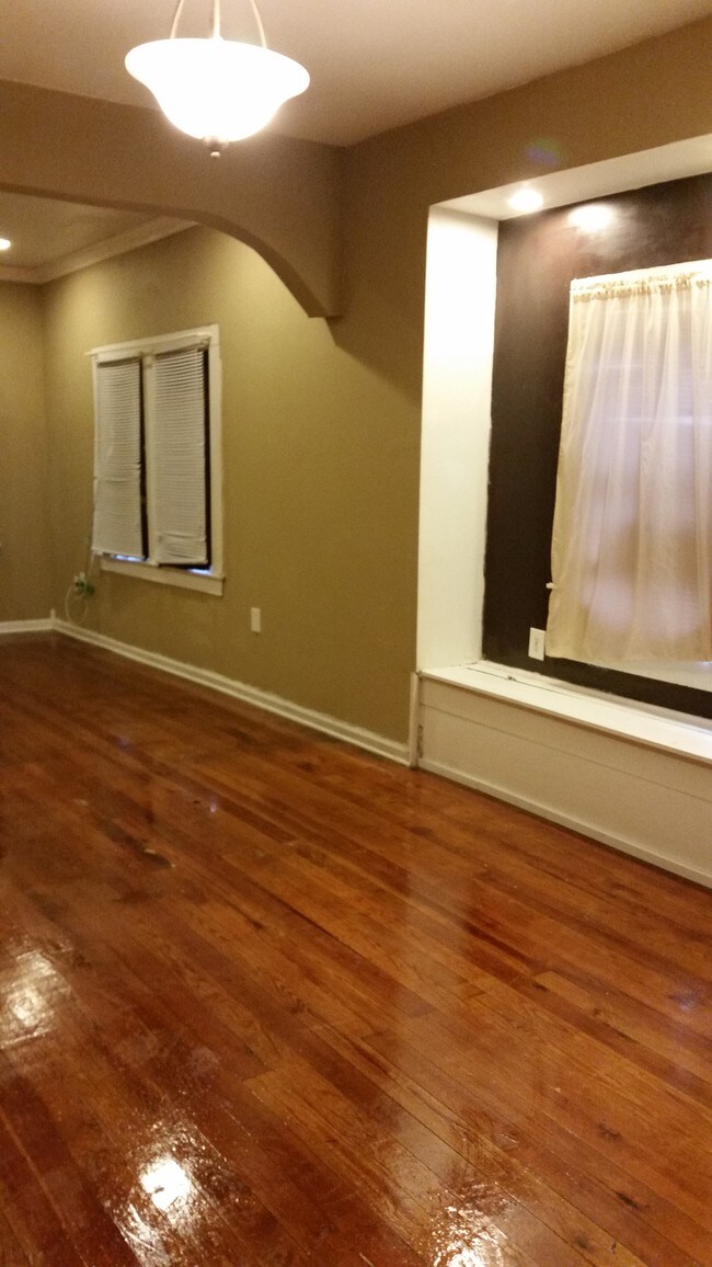 Dining Room - 411 Lafayette St