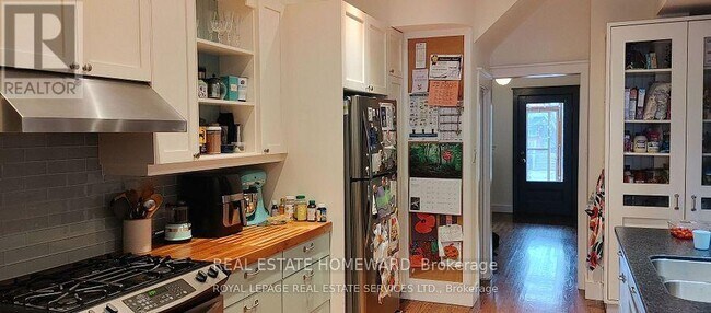 Photo du bâtiment - 128 Galley Ave