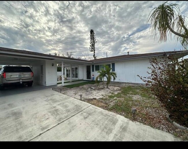 Building Photo - 2179 Broad Ranch Dr