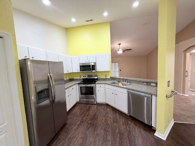 Foto del edificio - Charming 3BR/2BA Rental in Hillside Heights – South Lakeland