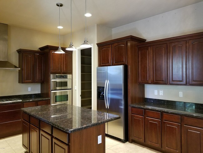 Building Photo - 2903 E Janelle Way