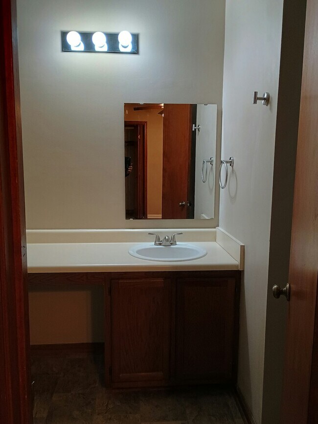 Foto del edificio - 120 Homeplace Ct