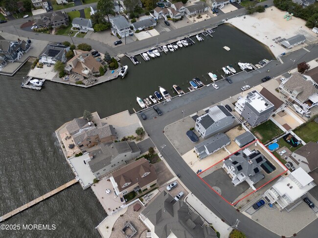 Foto del edificio - 42 Bay Breeze Dr