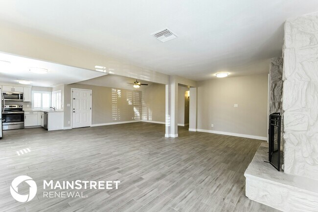 Foto del edificio - 15816 N 25th Ave