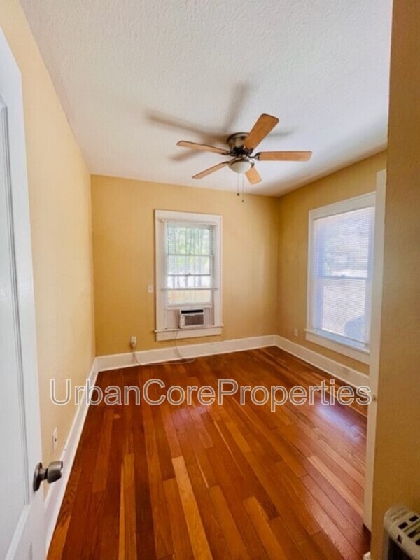 Building Photo - 315 7th Ave N