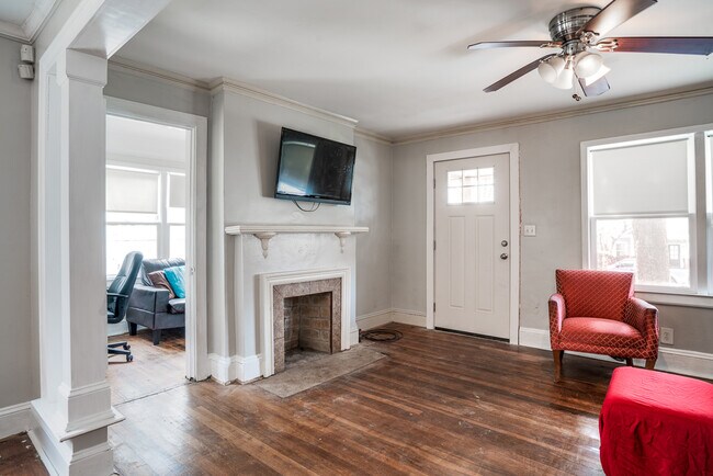 Foto del edificio - 1566 Alder Ct SE