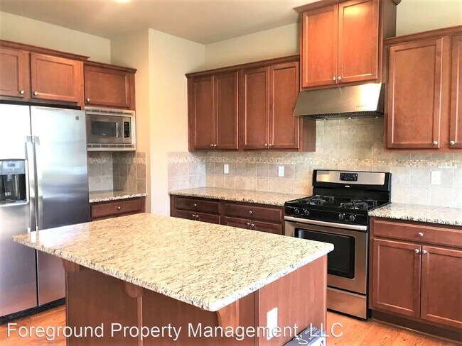 Foto del edificio - 5 br, 4 bath House - 5112 162nd Place SE
