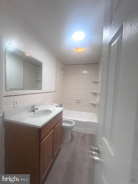 Foto del edificio - 5031 Huron St