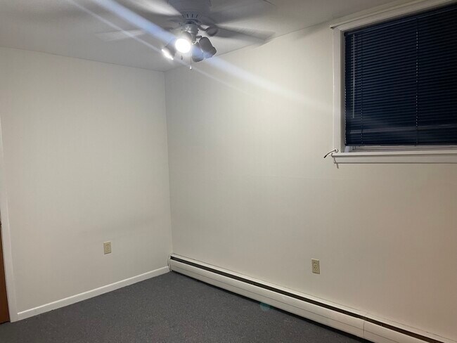 Building Photo - 383 Partridge St