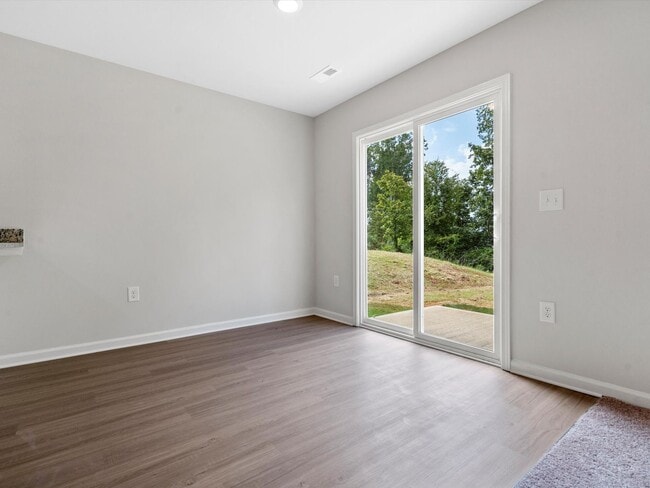Building Photo - Lovely 3 Bed 2.5 Bath Home in Charlotte!