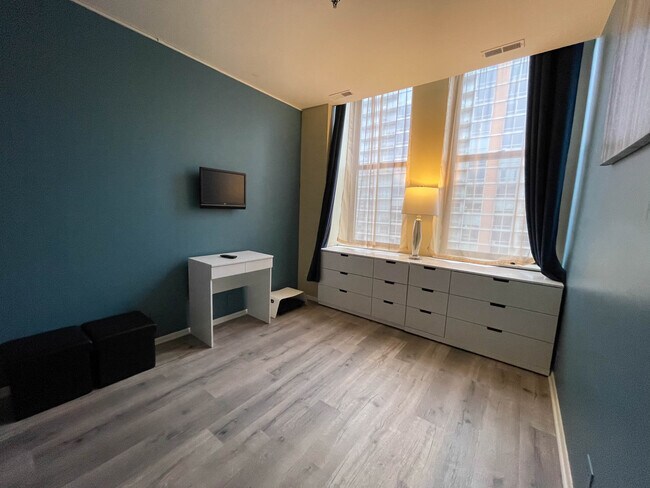 Partially furnished - 780 S Federal St