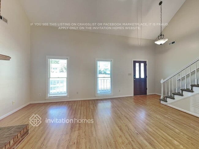 Foto del edificio - 815 Brightmoor Dr