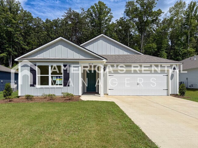 Building Photo - DEPOSIT PENDING! Move-in Special!! ONE MON...
