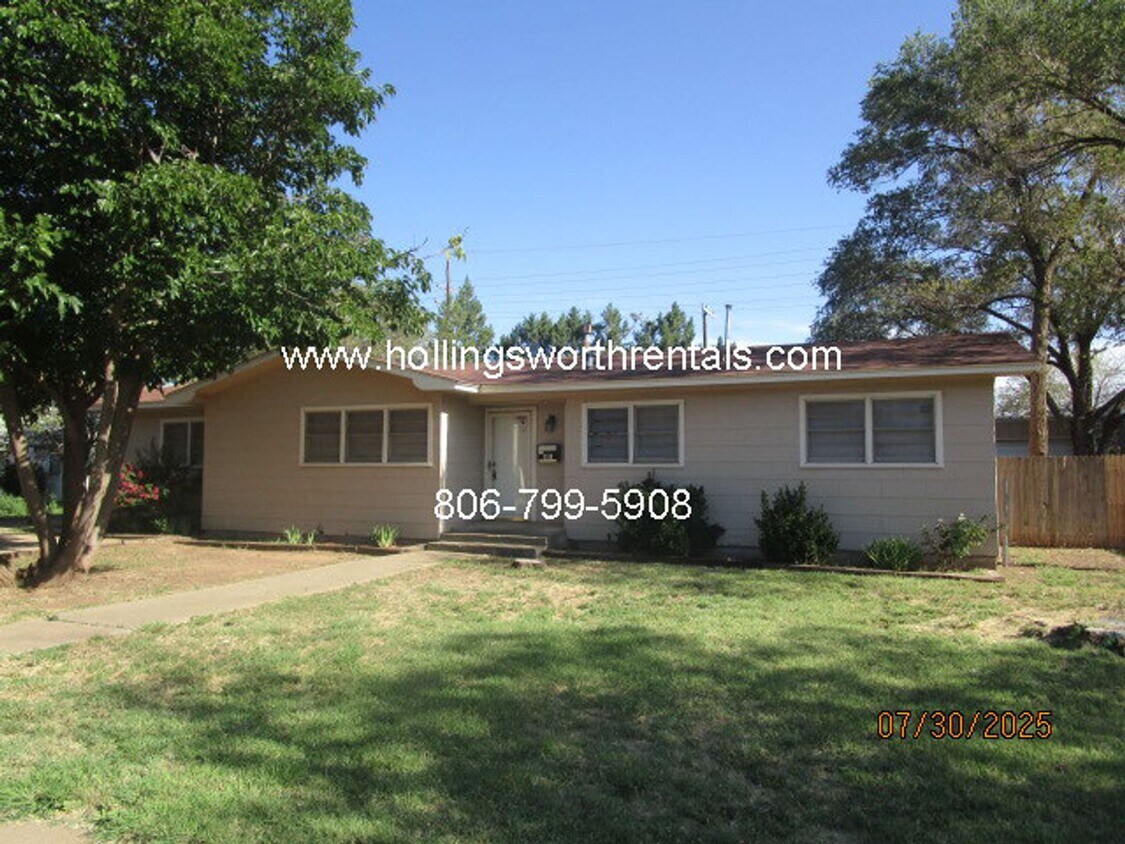 Foto principal - 4 bedroom, 2 bath, 2 car garage with shop ...