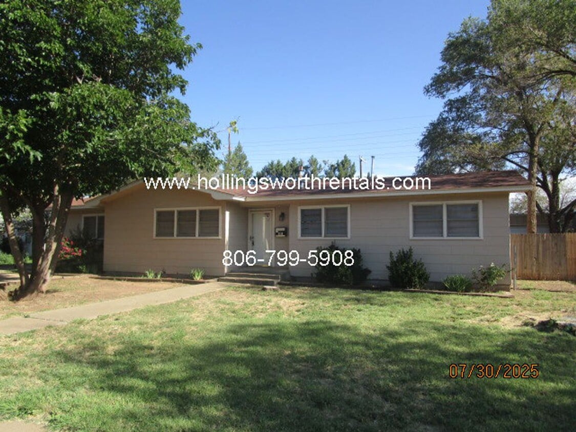 Primary Photo - 4 bedroom, 2 bath, 2 car garage with shop ...
