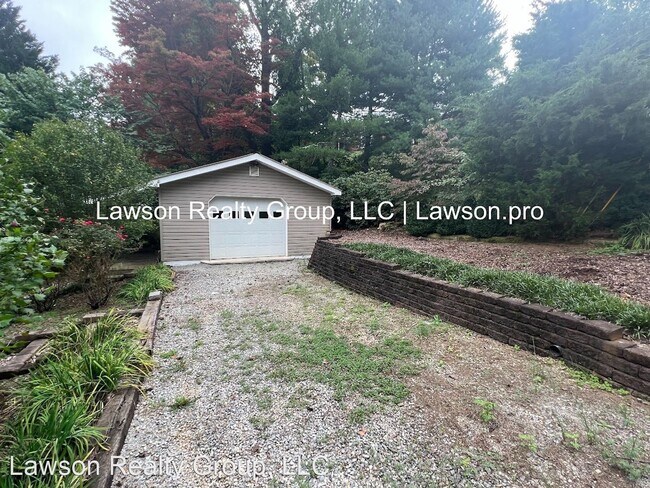 Foto del edificio - 4 br, 2 bath House - 4160 Woodvale Dr.