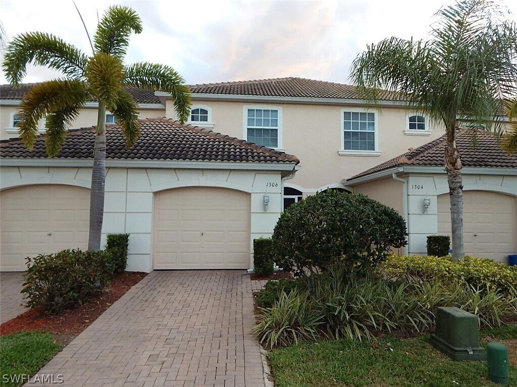 Primary Photo - 1306 Weeping Willow Ct