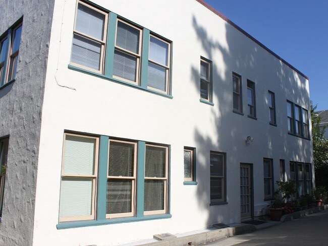 Building Photo - 1525 Arch St