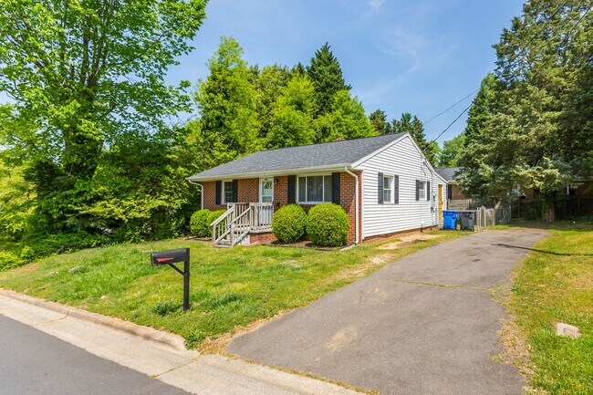 Foto del edificio - Adorable home in Kernersville!