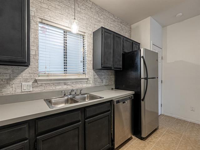 Foto del edificio - 5550 Spring Valley Rd