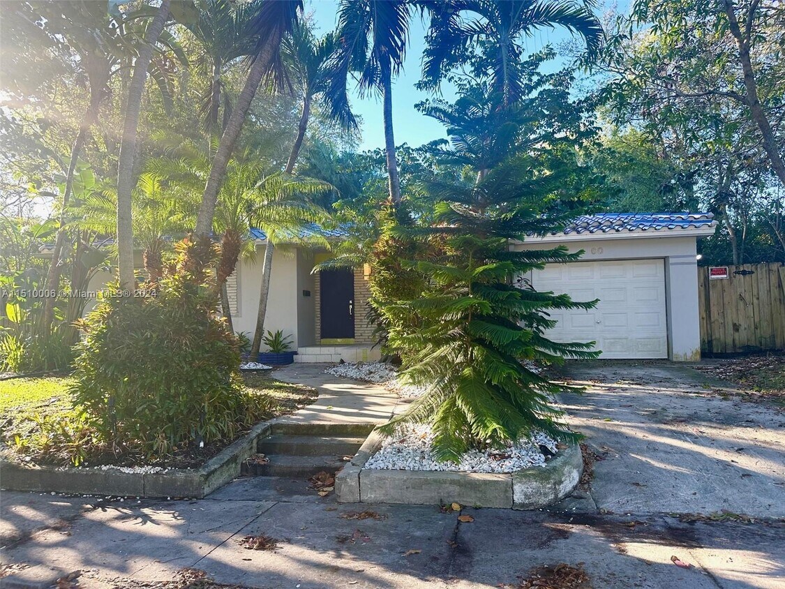 Foto principal - 60 NE 89th St