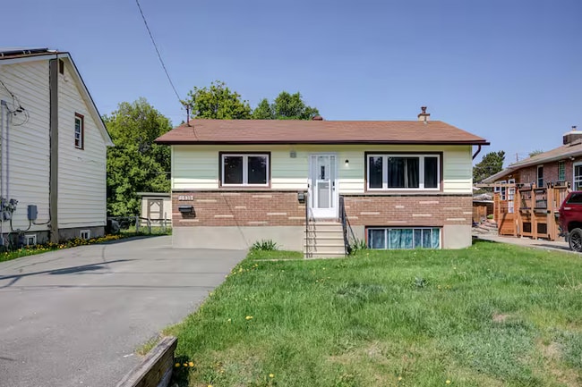 Building Photo - 3 Bedroom, 2 Bathroom Home for Rent – Greater Sudbury