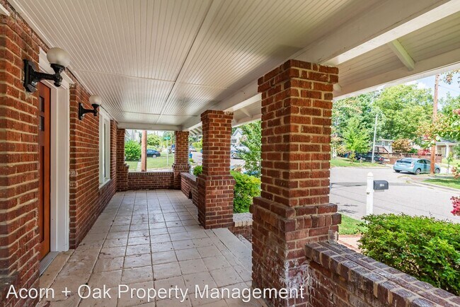 Building Photo - 4 br, 2.5 bath House - 1100 Moreland Ave