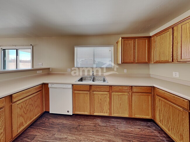 Foto del edificio - 18847 S Avenida Paso Cortito