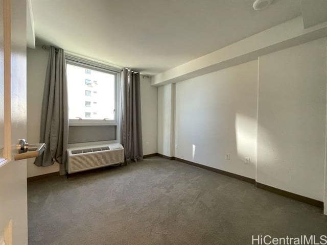 Building Photo - 988 Halekauwila St