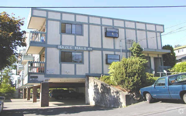 Building Photo - Hazle Maes