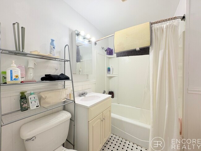 Foto del edificio - 322 St Paul St