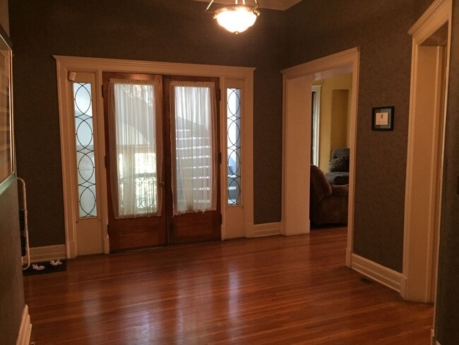 Photo - Saint James Ct Apartment