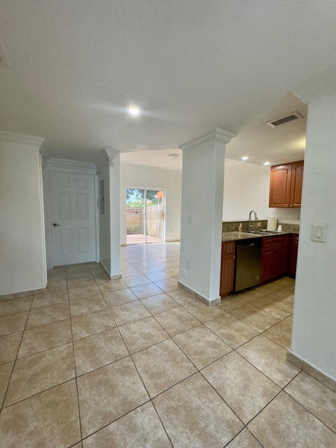 Foto del edificio - 7250 NW 174th Ter