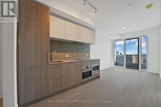 Building Photo - 36 Olive Ave