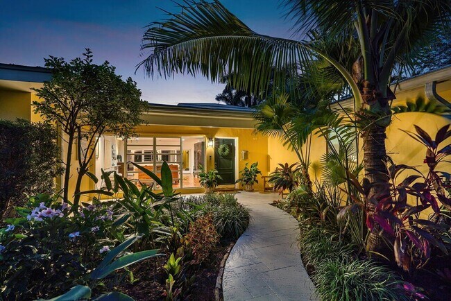 Foto del edificio - 310 NW 18th St