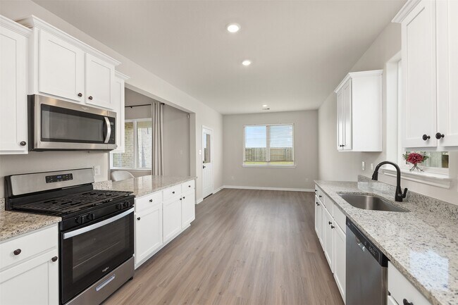 Building Photo - 14213 Freeboard Dr