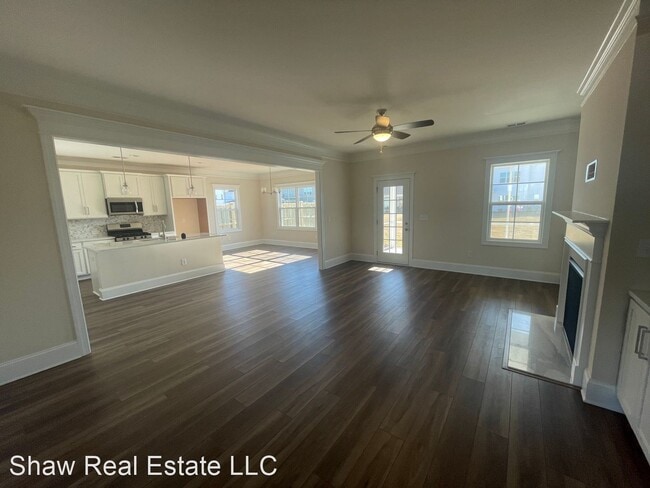 Building Photo - 4 br, 3.5 bath House - 5904 Sweet Gum Drive