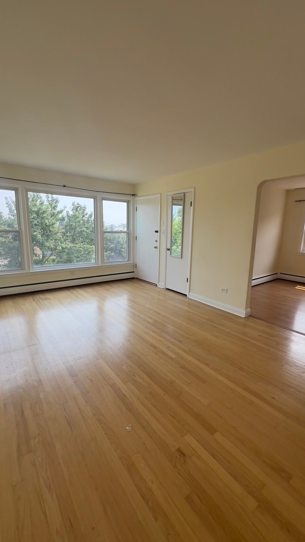 Building Photo - 8052 N Oriole Ave