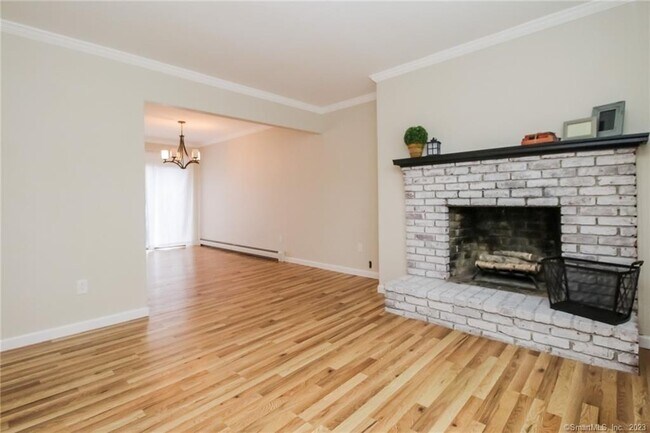 Foto del edificio - 86 Homestead Ln