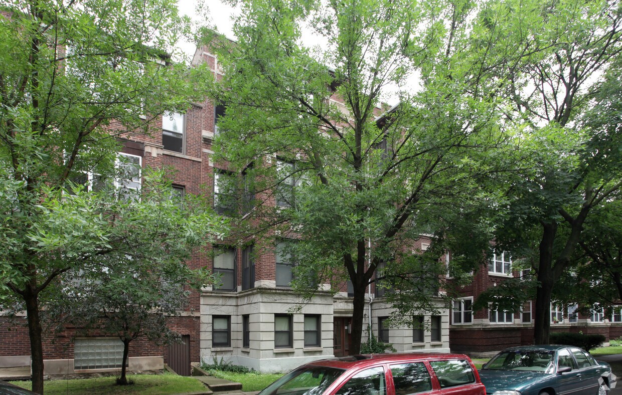 Primary Photo - 5433-5435 S University Ave