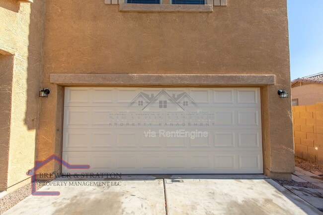 Building Photo - 6427 S 71st Dr