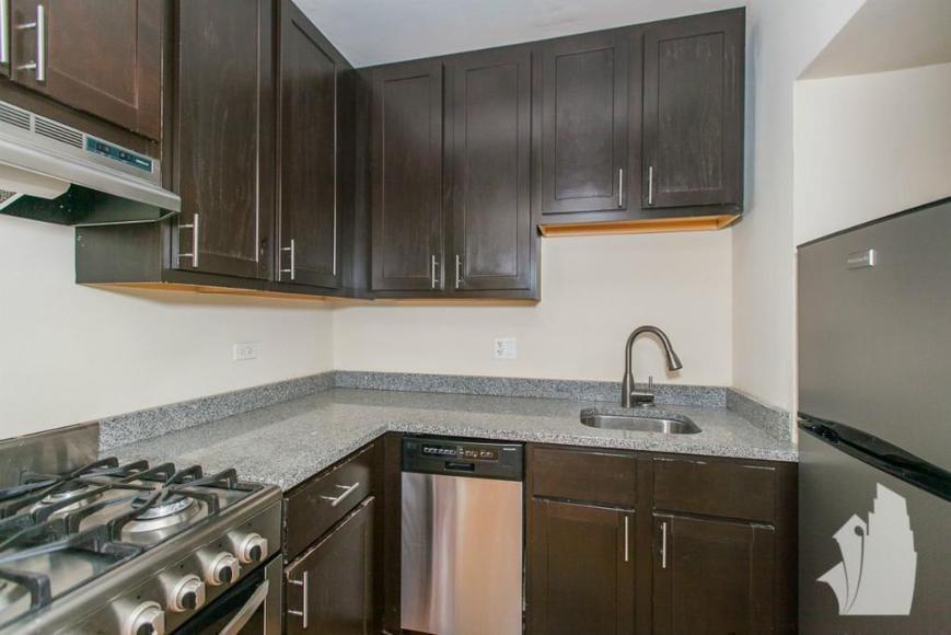Foto principal - 1 bedroom in Chicago IL 60640