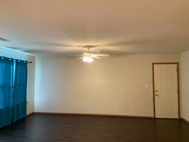 Building Photo - 309 E Marietta Ct