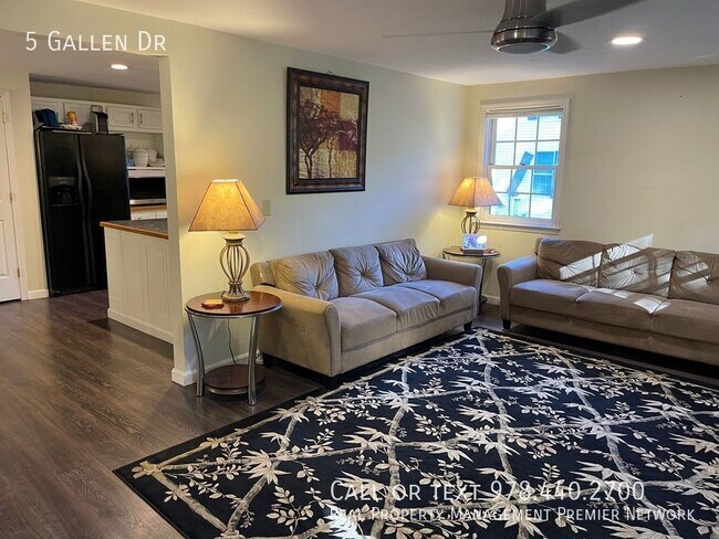 Foto del edificio - 4 Bedroom Home in Concord