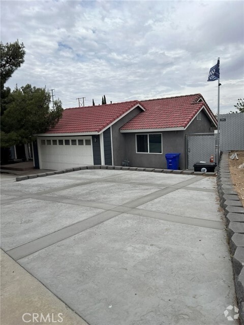 Building Photo - 12255 Pacoima Rd